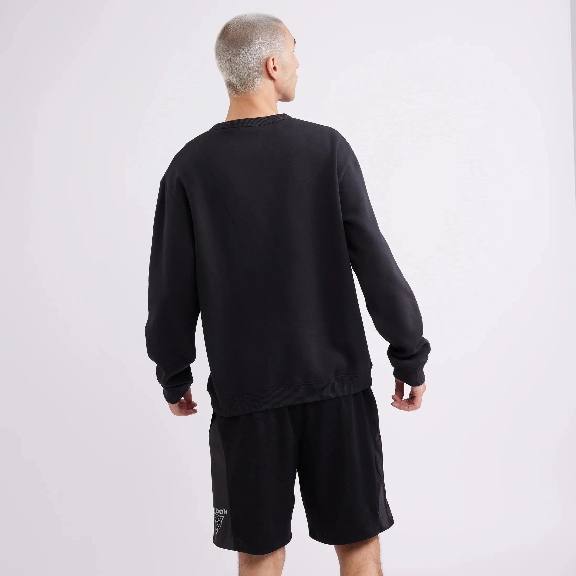 BASKETBALL SEASONAL CREW BLACK