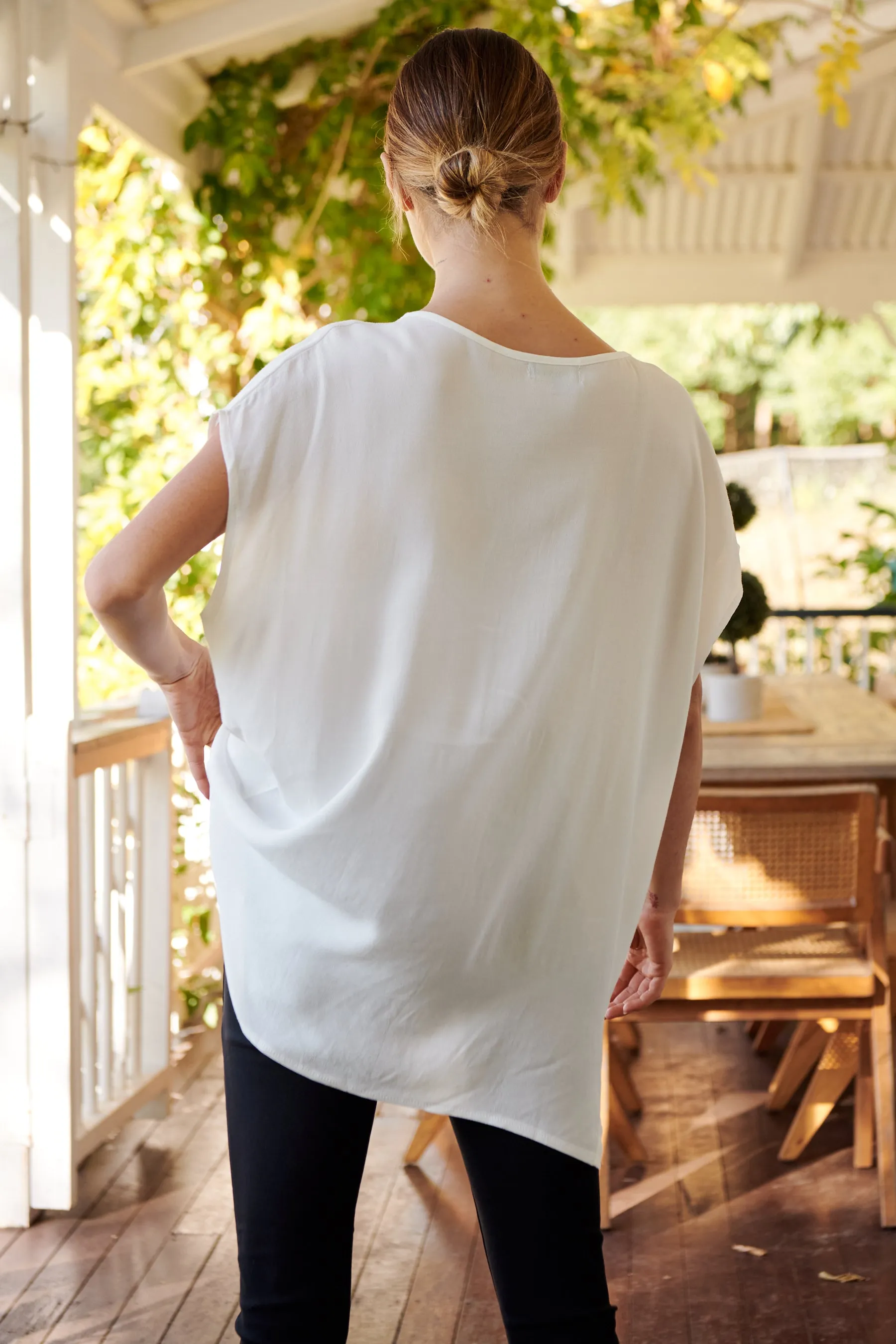 Chele Short Sleeve Oversized White Plain Top