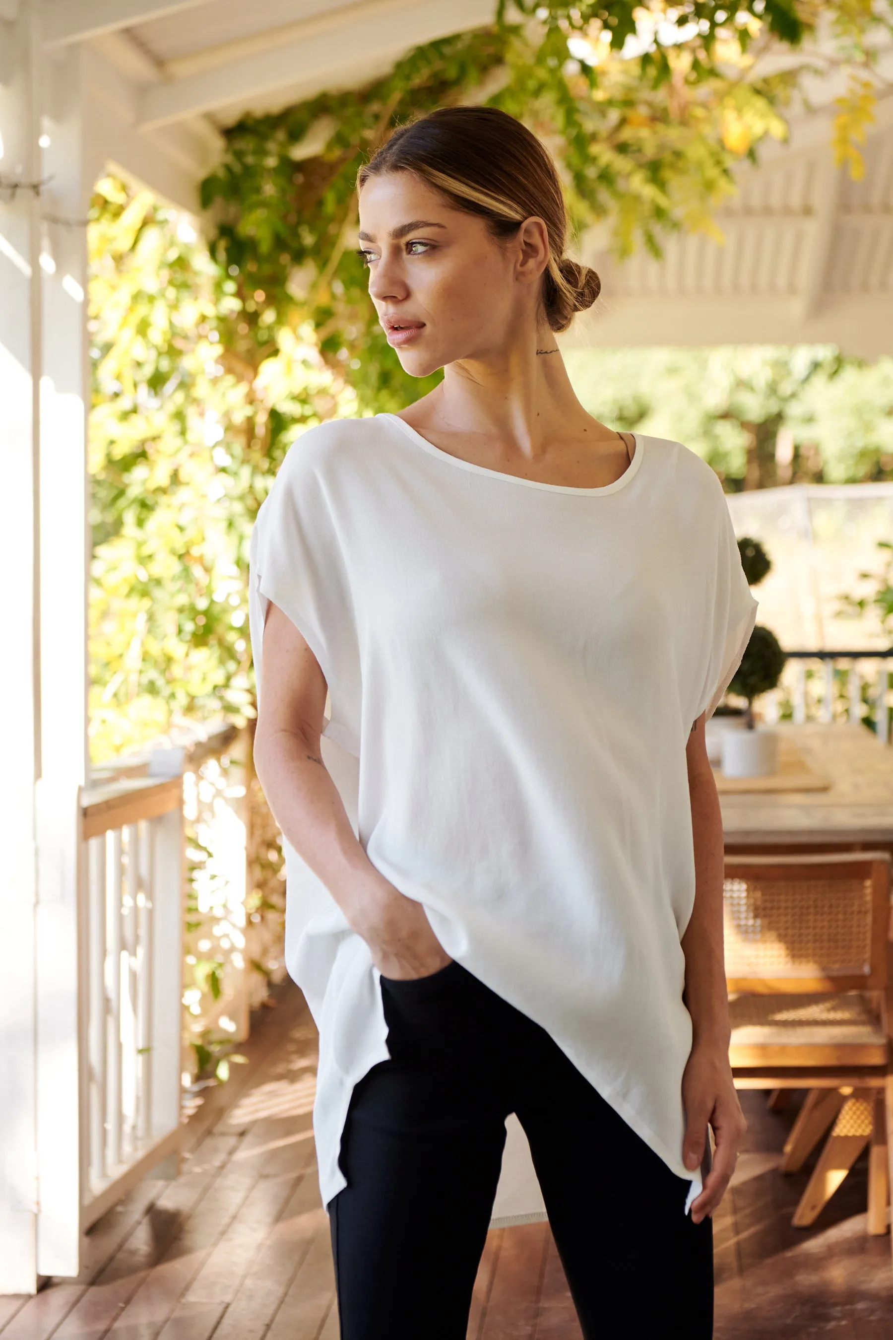 Chele Short Sleeve Oversized White Plain Top