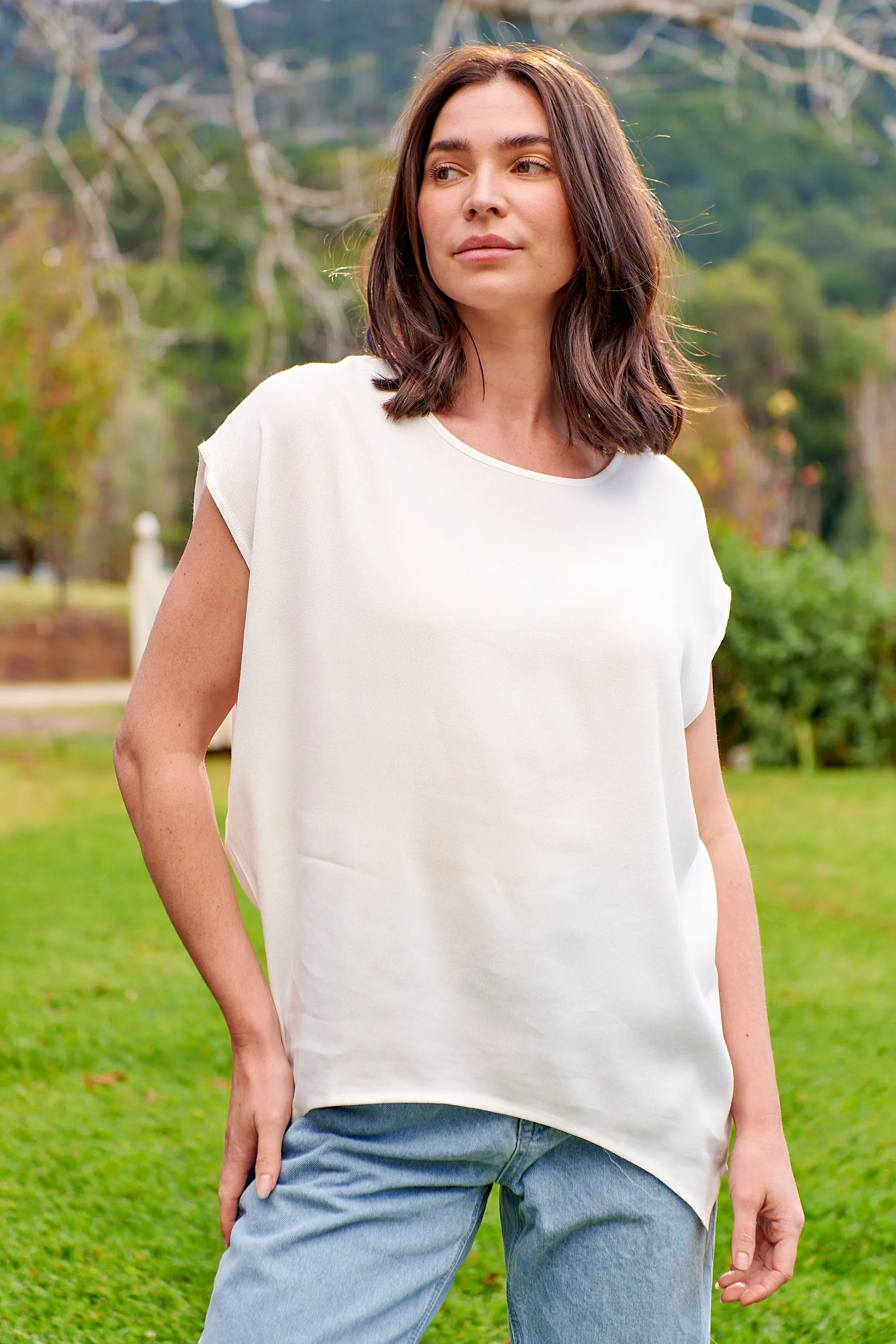 Chele Short Sleeve Oversized White Plain Top