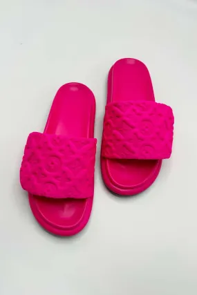 Cornie Patterned Band Sliders in Fuchsia