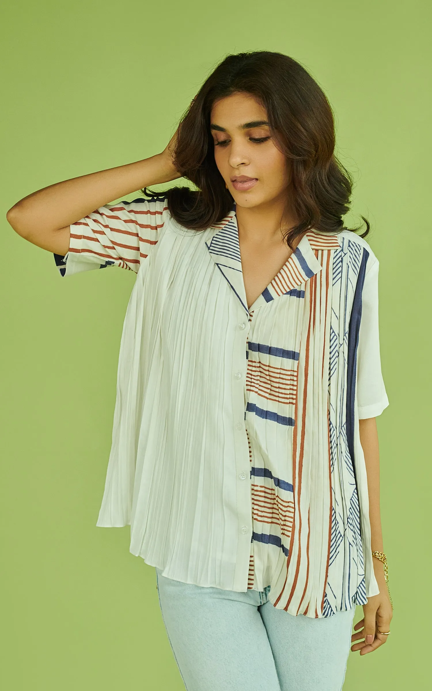 Geometric Printed Pleated Shirt