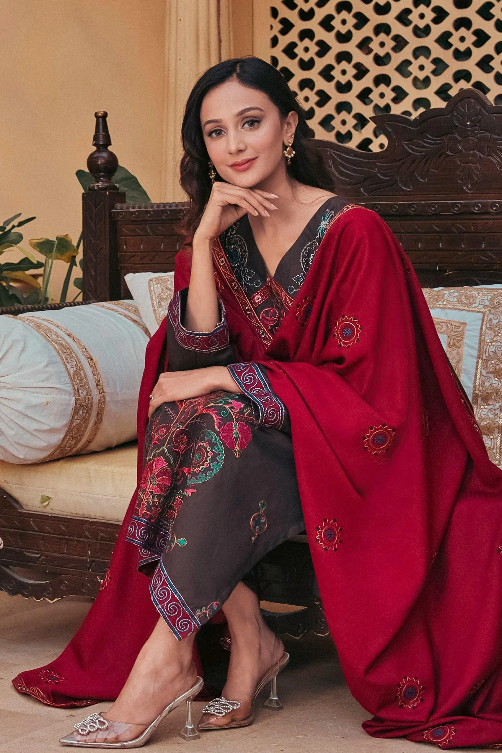 LUXURY WINTER KAARI KE- 00176  (3PC)