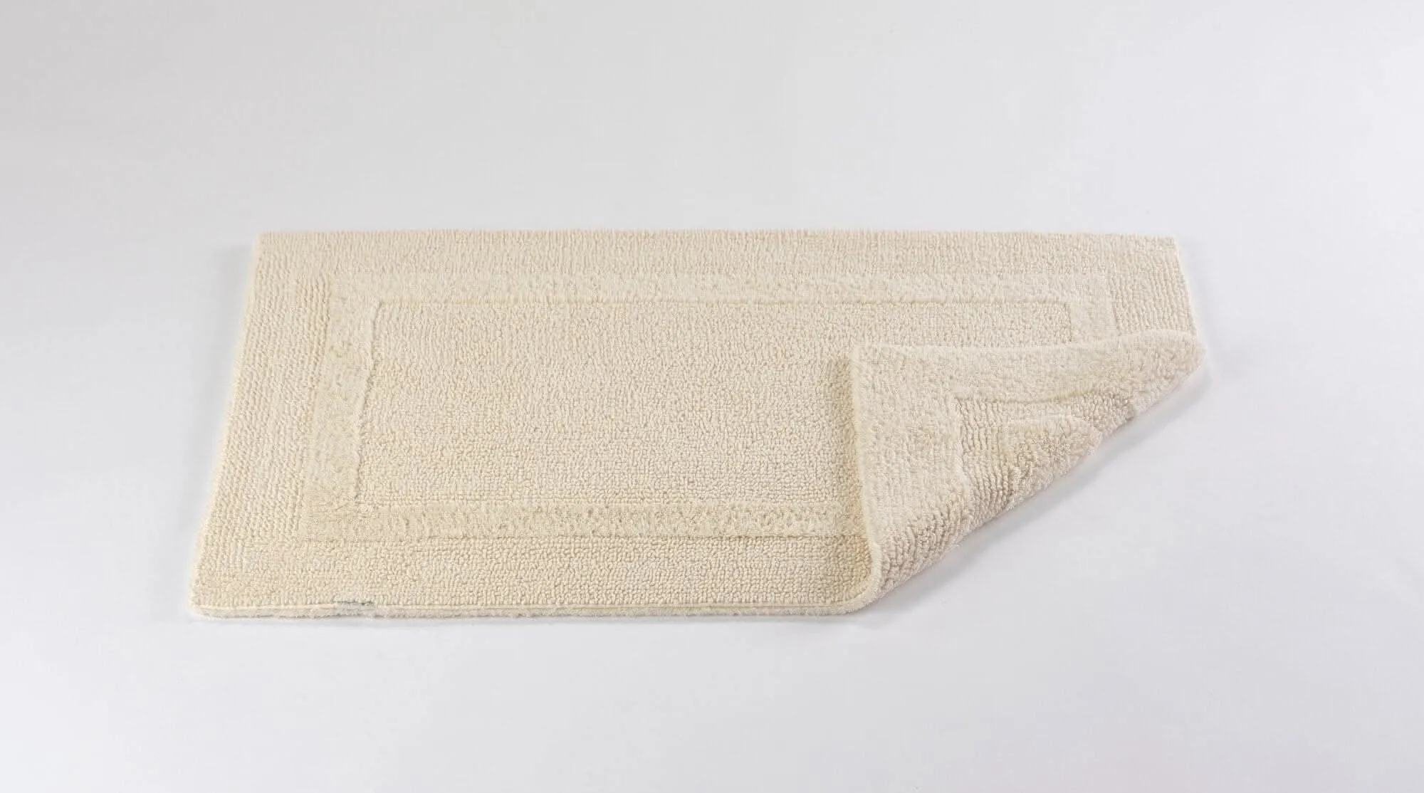 Reversible Contoured Bath Rug (23 x 23" | 60 x 60 cm)